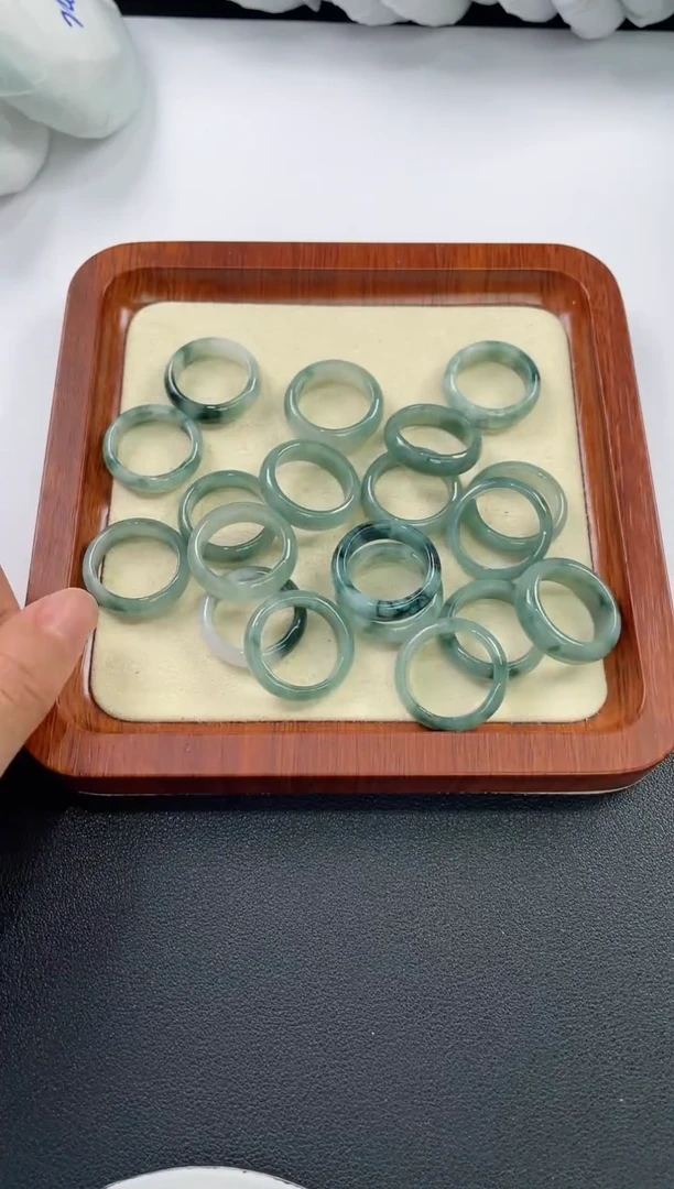 未镶嵌戒指翡翠5（多样性发一件）17+