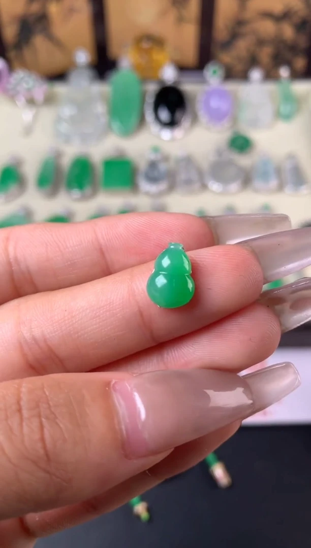 未镶嵌定制翡翠裸石（镶嵌定制）