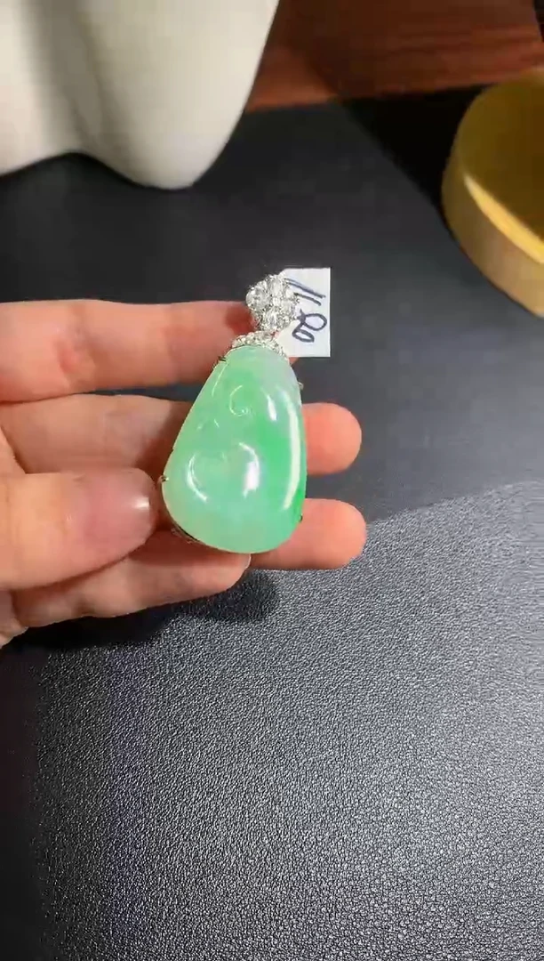 颈饰银S925镶嵌翡翠翡翠