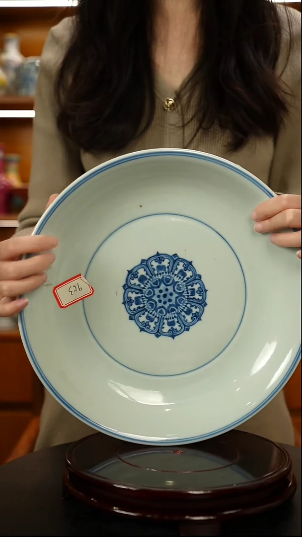 其他用****5青花八宝赏盘一只