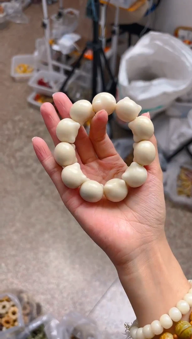 吊坠菩提根/象牙果白色猫猫头单圈