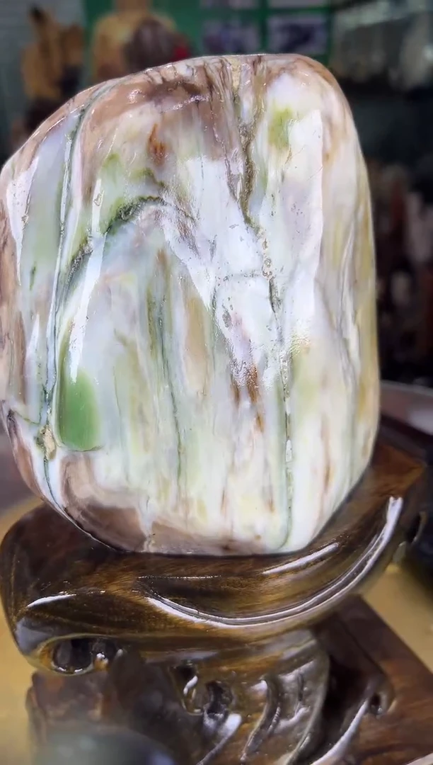 缅甸天然树化玉摆件