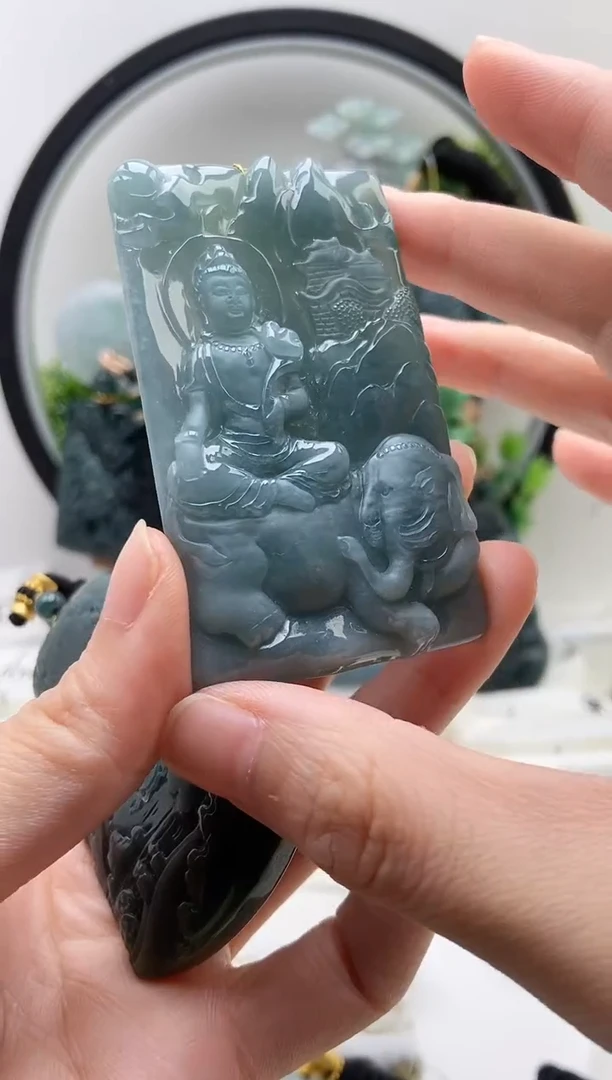翡翠未镶嵌颈饰普贤