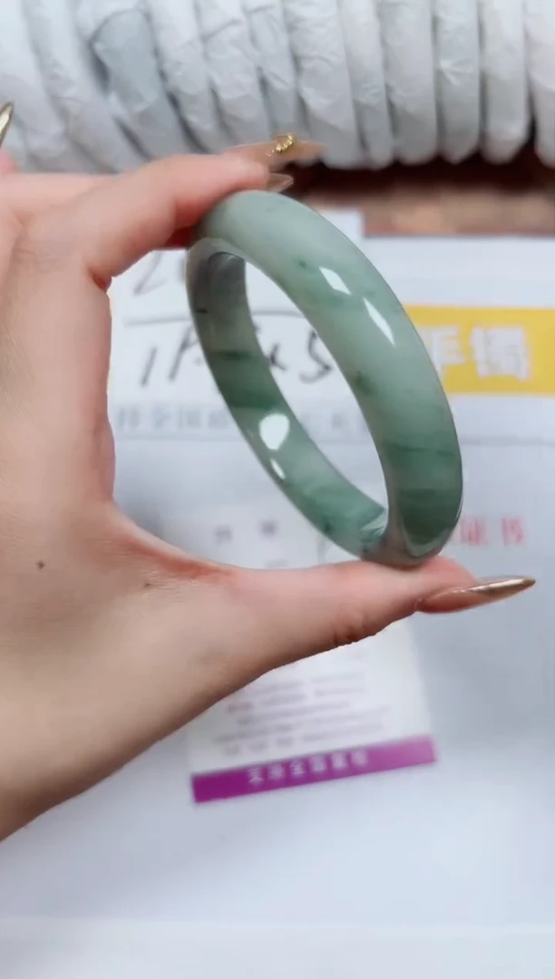 【闪购商品】石英质玉手镯未镶嵌K9-58.6