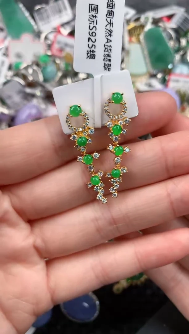 银S925镶嵌戒指翡翠777       8