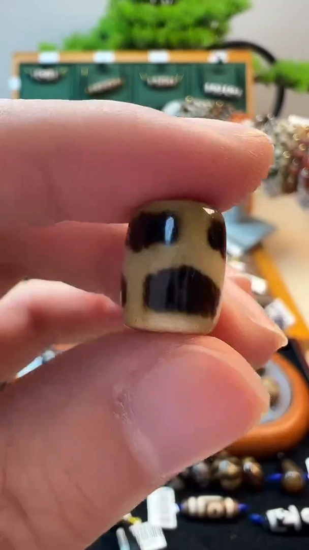 玛瑙/玉髓（覆膜）颈饰未镶嵌42（微瑕随机发货）