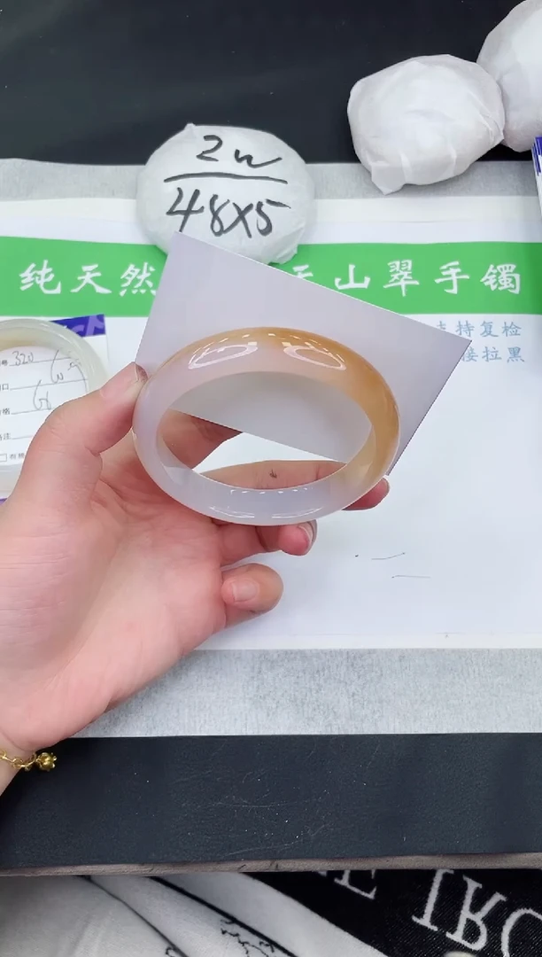 【闪购商品】石英质玉手镯未镶嵌M321-64+