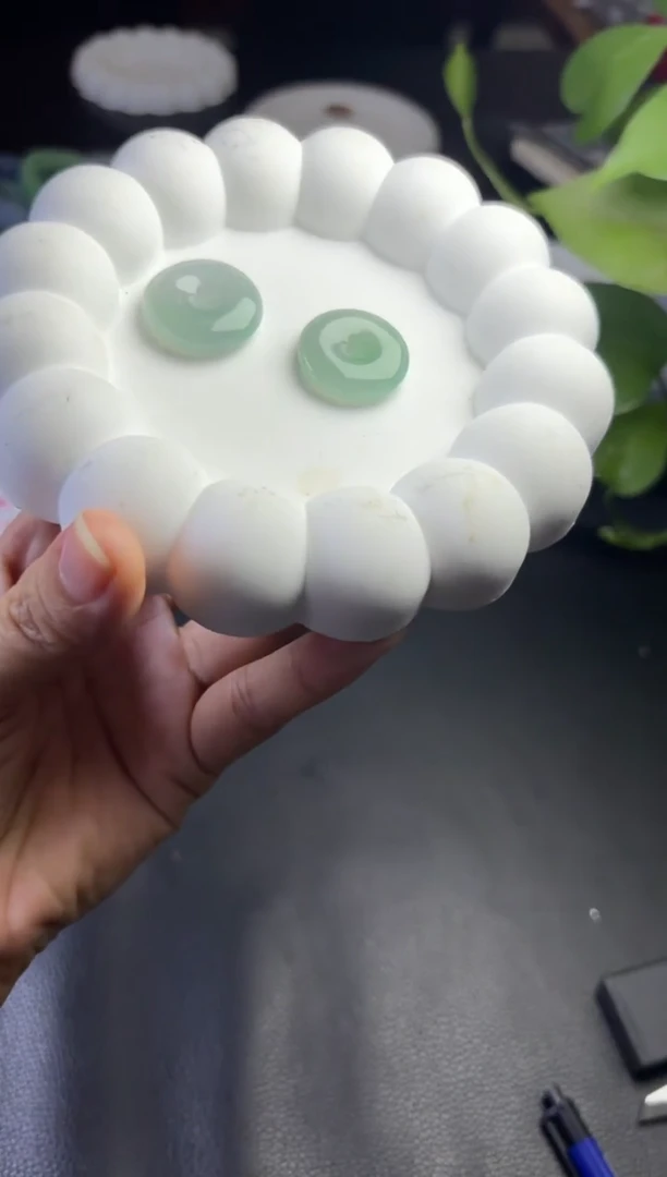 翡翠挂件未镶嵌多样性发一件T91568