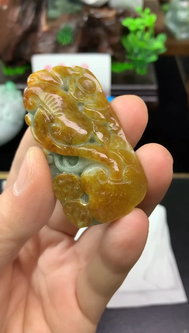 颈饰未镶嵌翡翠高*一如意