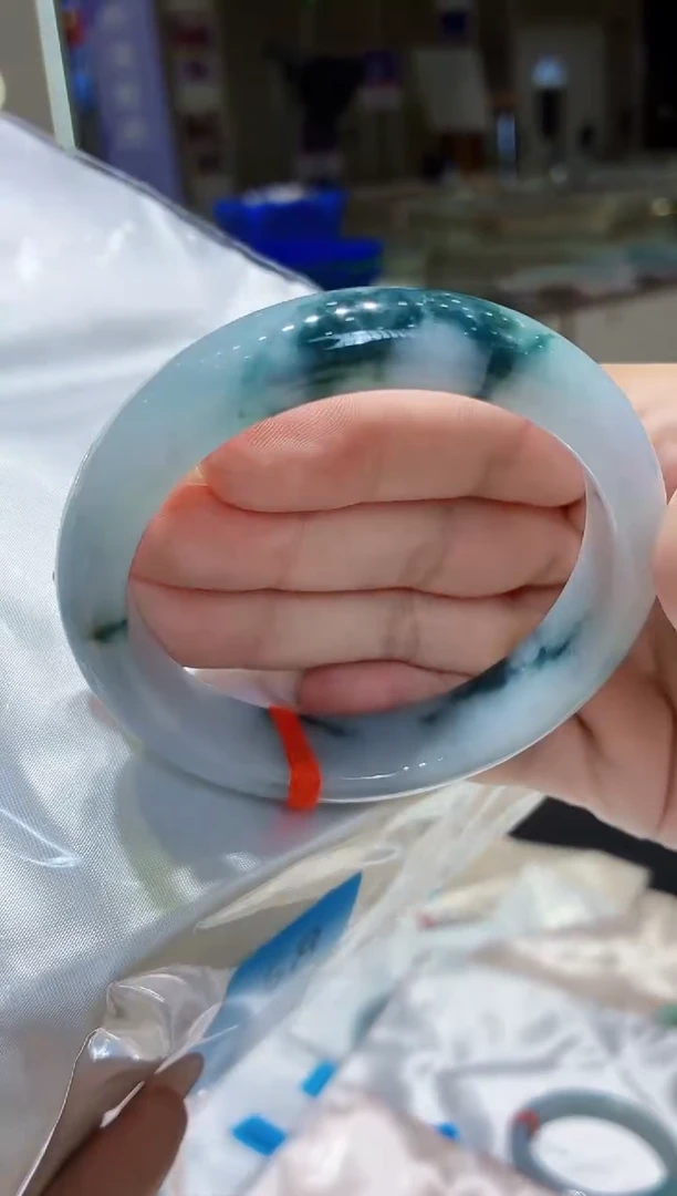 未镶嵌手镯翡翠翡翠手镯