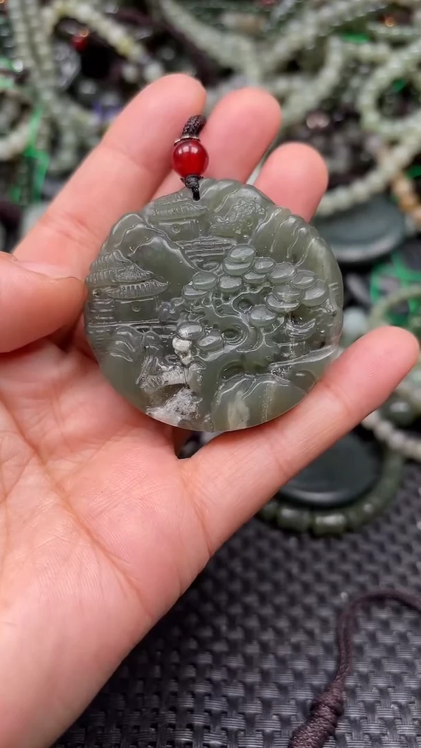 颈饰未镶嵌和田玉1