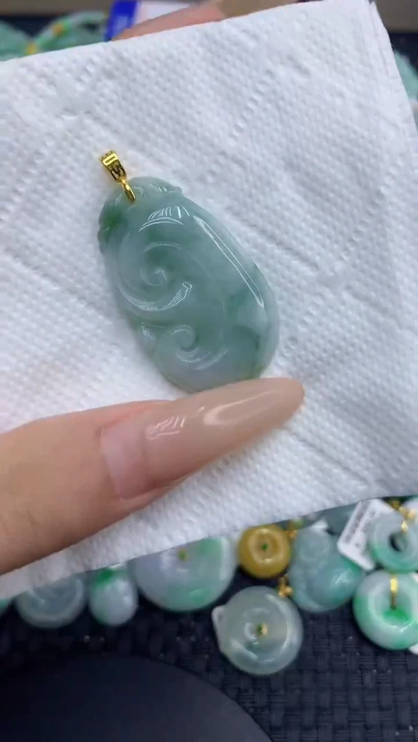 颈饰未镶嵌翡翠天然缅甸A货翡翠