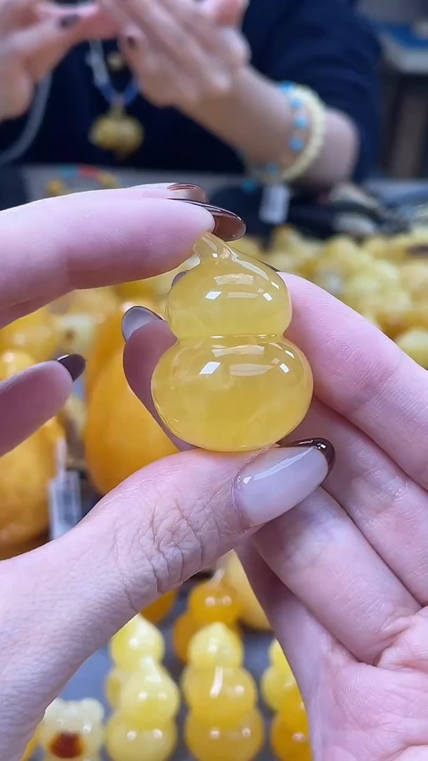 裸石琥珀未镶嵌j42