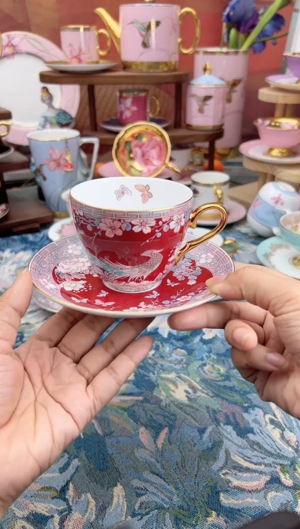 瓷片螺钿红色杯碟