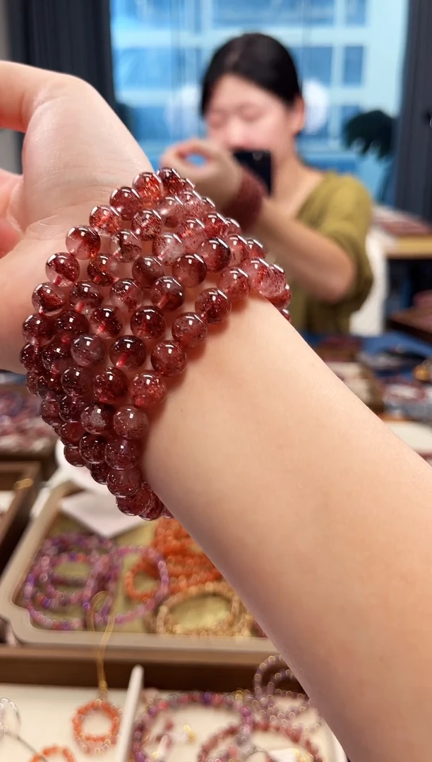 未镶嵌手串水晶金草莓超七单圈手串8mm【多样性发一】