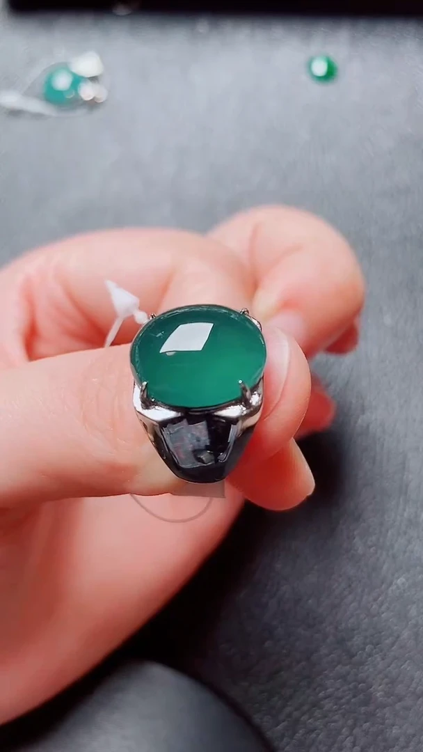翡翠戒指银S925镶嵌翡翠