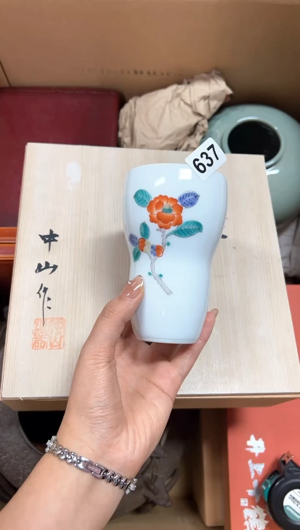 定制T****E+637中古商品谨慎参拍