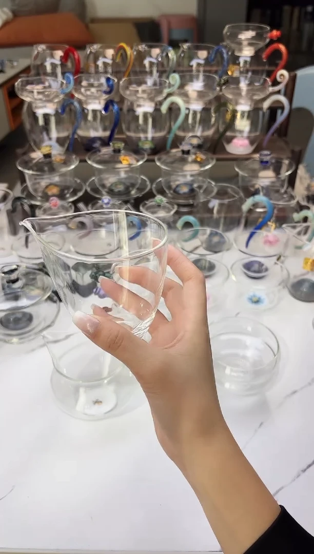 手工艺品玻璃禾器天泽普通盒