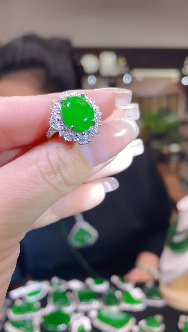 【闪购商品】翡翠吊坠(不含链)银S925镶嵌多样性发其一