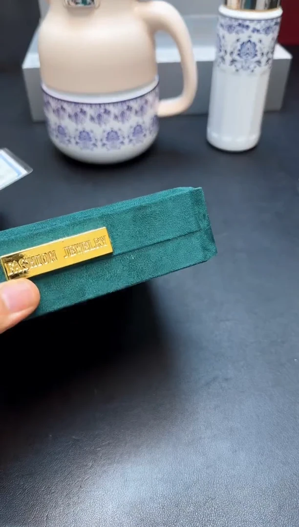 瓷片全新正品一件不留@@WE1672