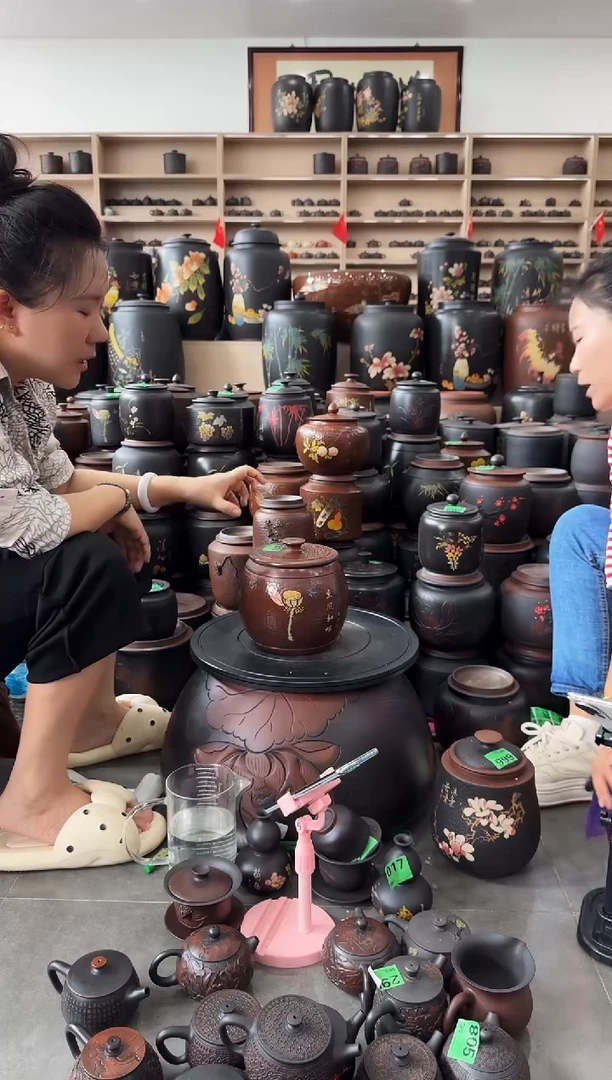 罐瑕疵 彩填 锤纹茶叶罐 613