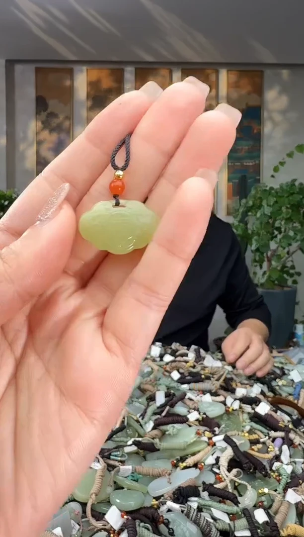 颈饰未镶嵌和田玉拍一发一多样性发货