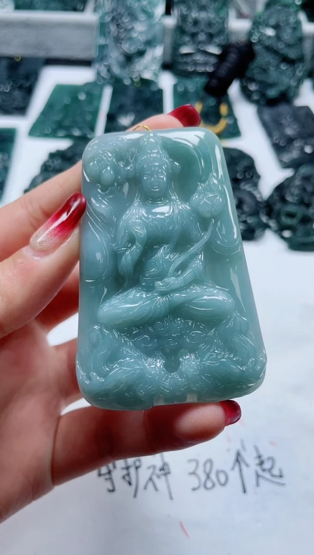 【闪购商品】翡翠颈饰未镶嵌