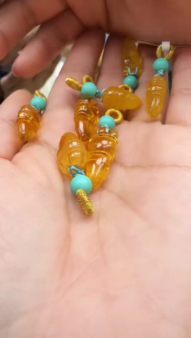 【闪购商品】琥珀裸石未镶嵌提溜   多样性发一