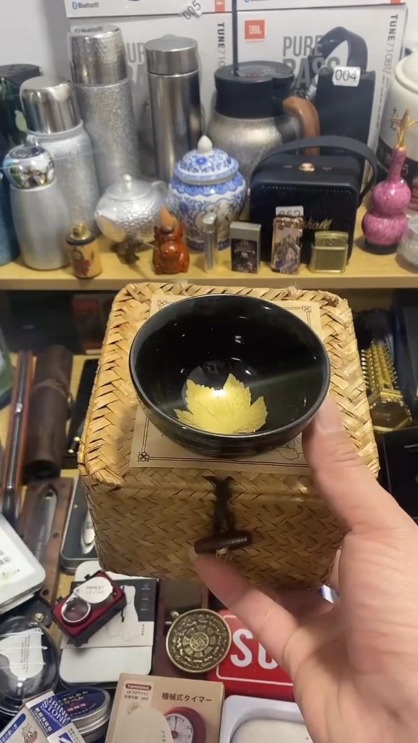 手工艺品琉璃木*荣闪购商品如图所示
