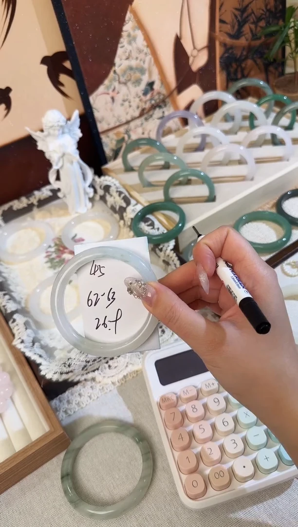 未镶嵌手镯石英质玉45/62-63