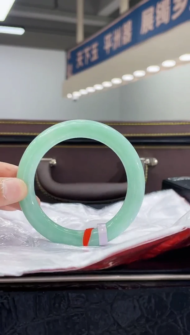 未镶嵌手镯翡翠3