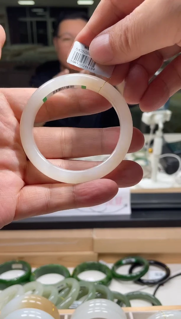 未镶嵌手镯和田玉53-54圈口 1184