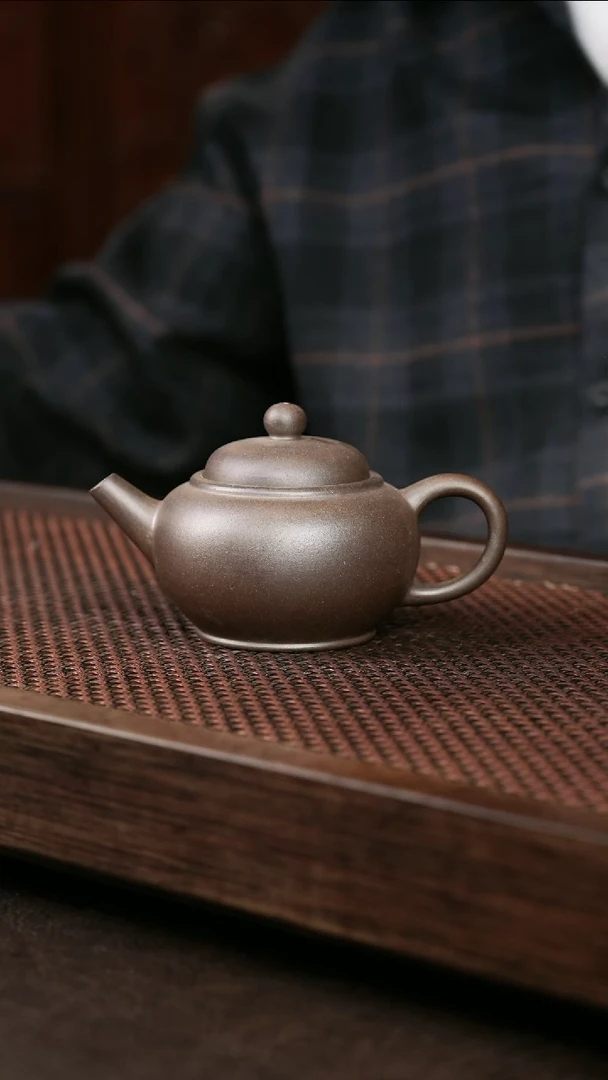 茶壶紫砂岩中泥巨轮珠