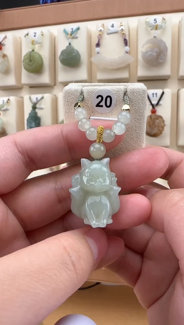 【闪购商品】和田玉颈饰未镶嵌九尾狐吊坠