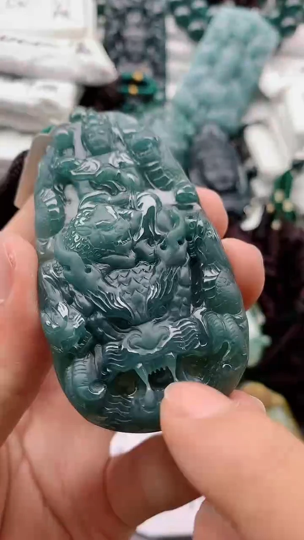 翡翠未镶嵌颈饰8888888888