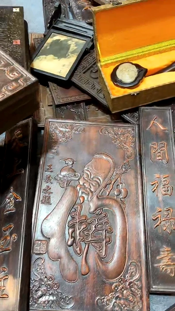 【闪购商品】木紫檀雕刻一物一拍以直播间为准