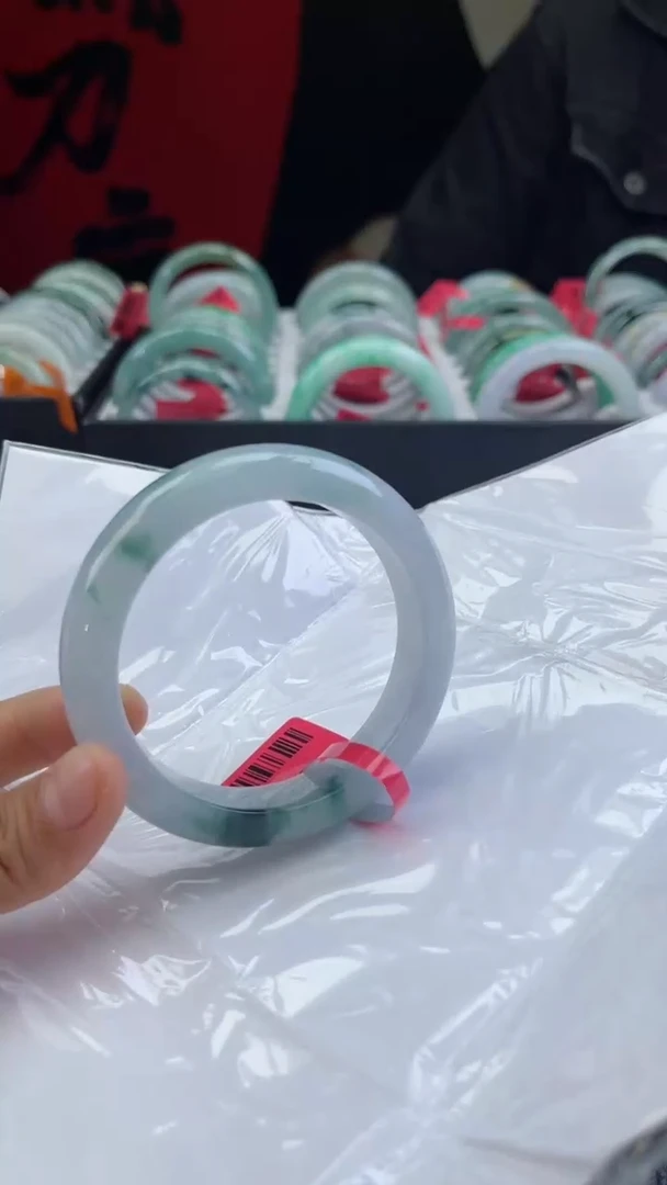 【闪购商品】翡翠手镯未镶嵌翡翠手镯