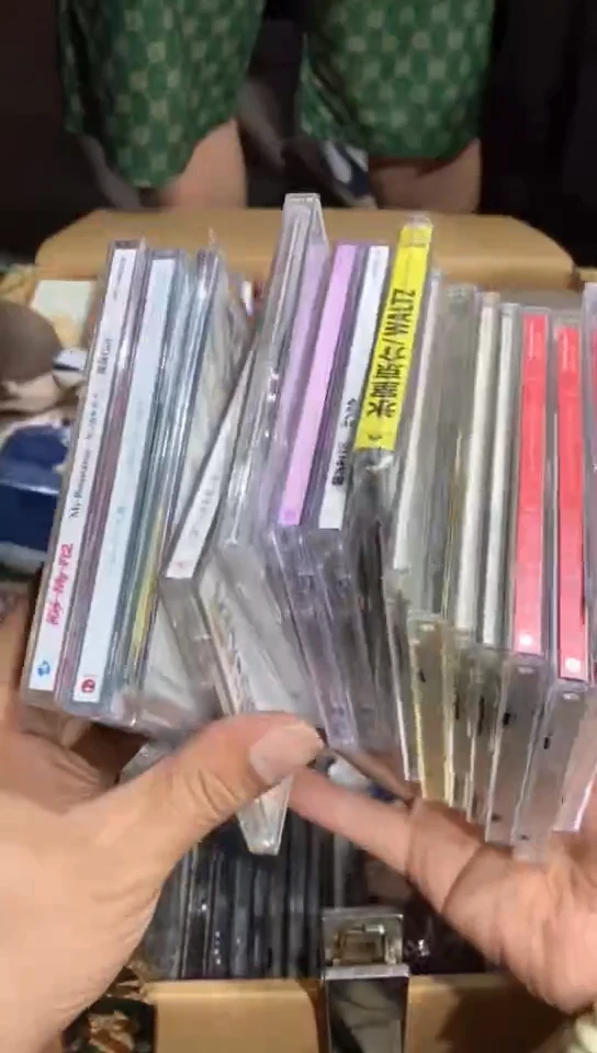 8新冰**代  787中古商品，瑕疵品，不保好坏。