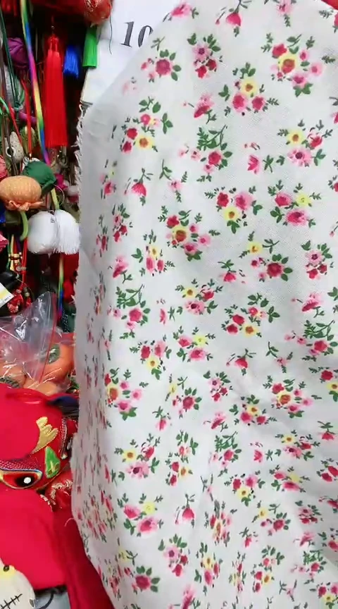 棉棉麻白底碎花45*45