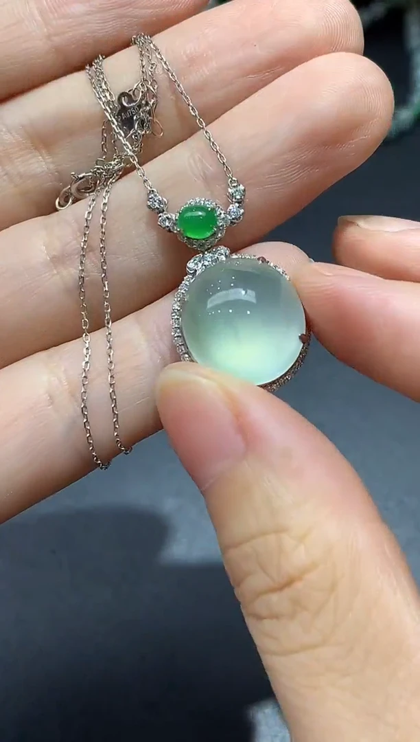 颈饰18K金镶嵌翡翠643国好珍宝