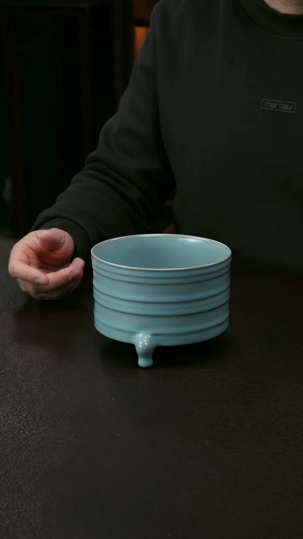 【闪购商品】其他汝官窑中号三足弦纹樽62