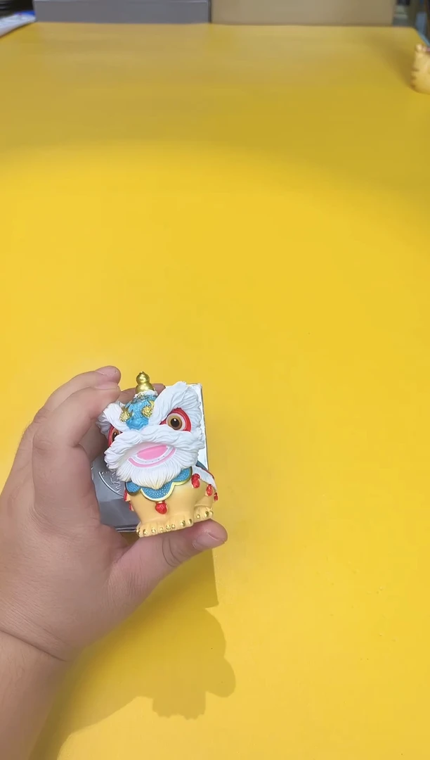 瓷片莱眼    默认微瑕 介意慎拍