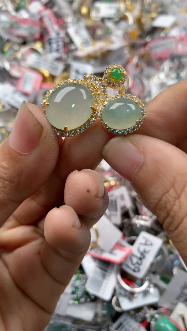 银S925镶嵌戒指翡翠999              3