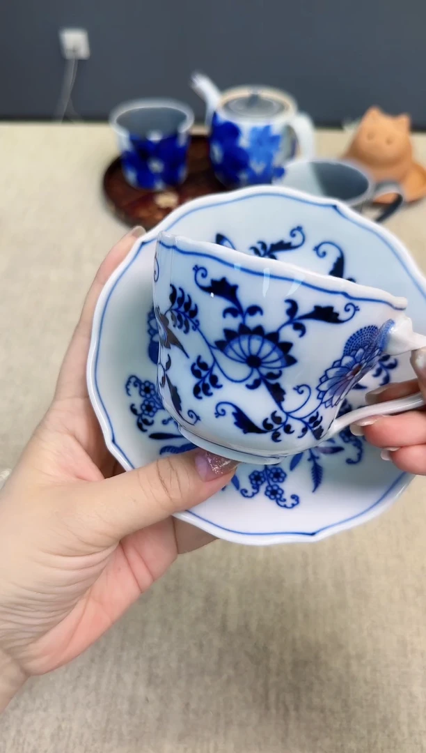 瓷片泡泡的瓷器好好看呀