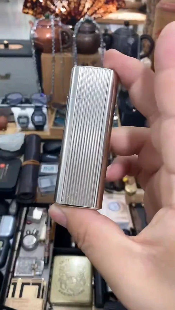 瓷片闪购商品 如图所示