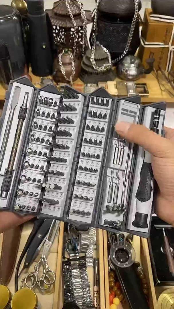 瓷片闪购商品  如图所示