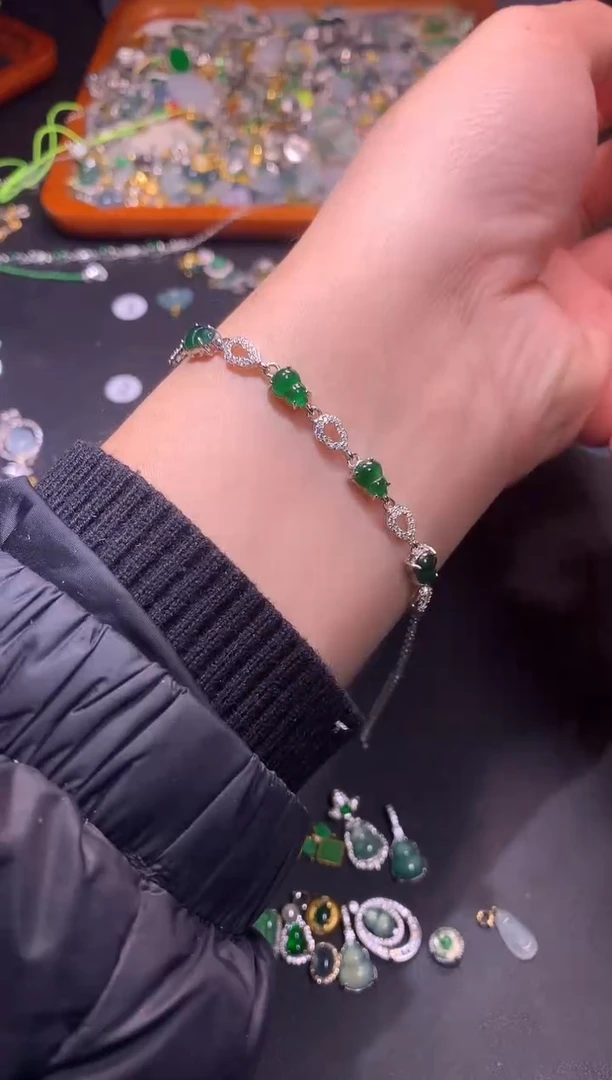 【闪购商品】翡翠吊坠(不含链)银S925镶嵌1