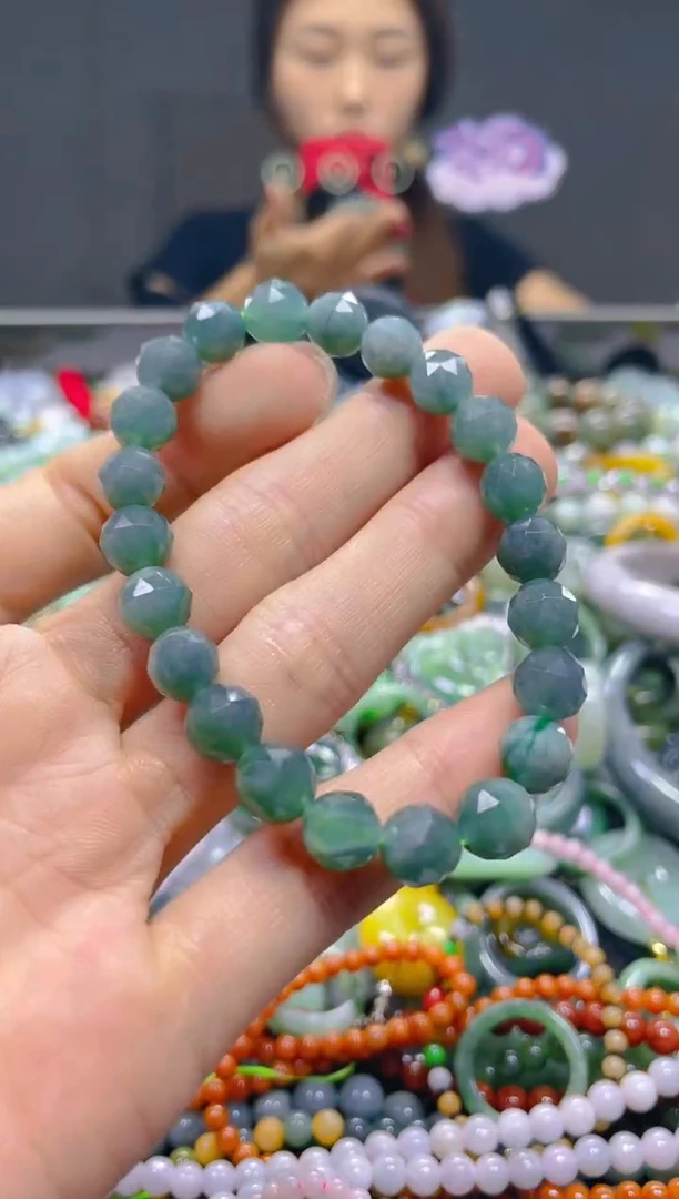 颈饰未镶嵌翡翠7MM/T/翡翠A货，一件也是批发价