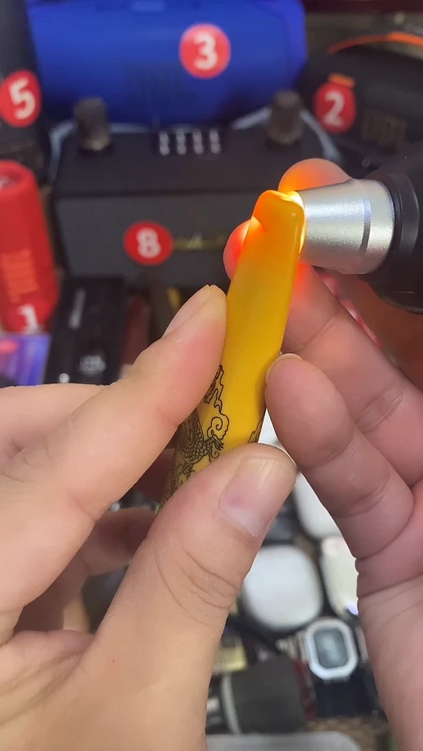 瓷片闪购商品 如图所示