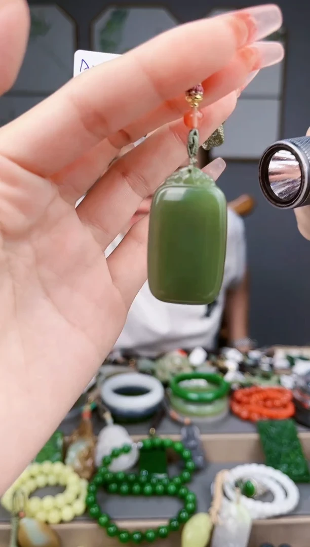 和田玉未镶嵌颈饰多样性发货  拍一单发一个